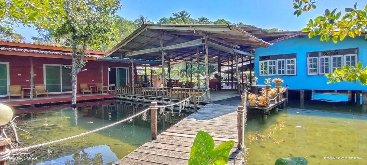 Ta Yai Homestay  Ko Kut ภายนอก รูปภาพ