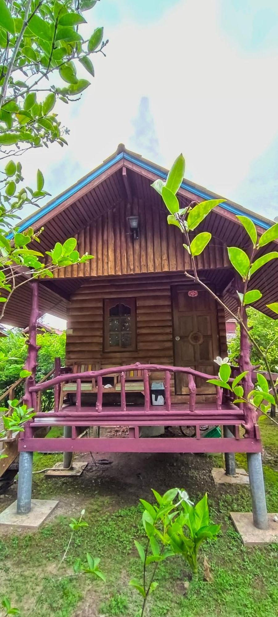Ta Yai Homestay  Ko Kut ภายนอก รูปภาพ