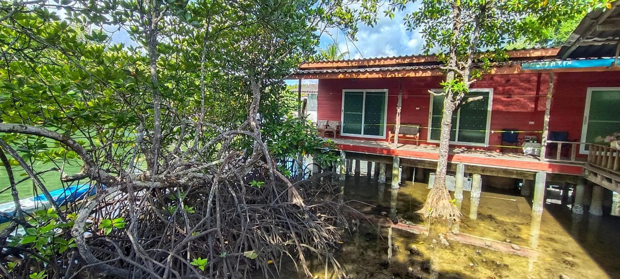 Ta Yai Homestay  Ko Kut ภายนอก รูปภาพ
