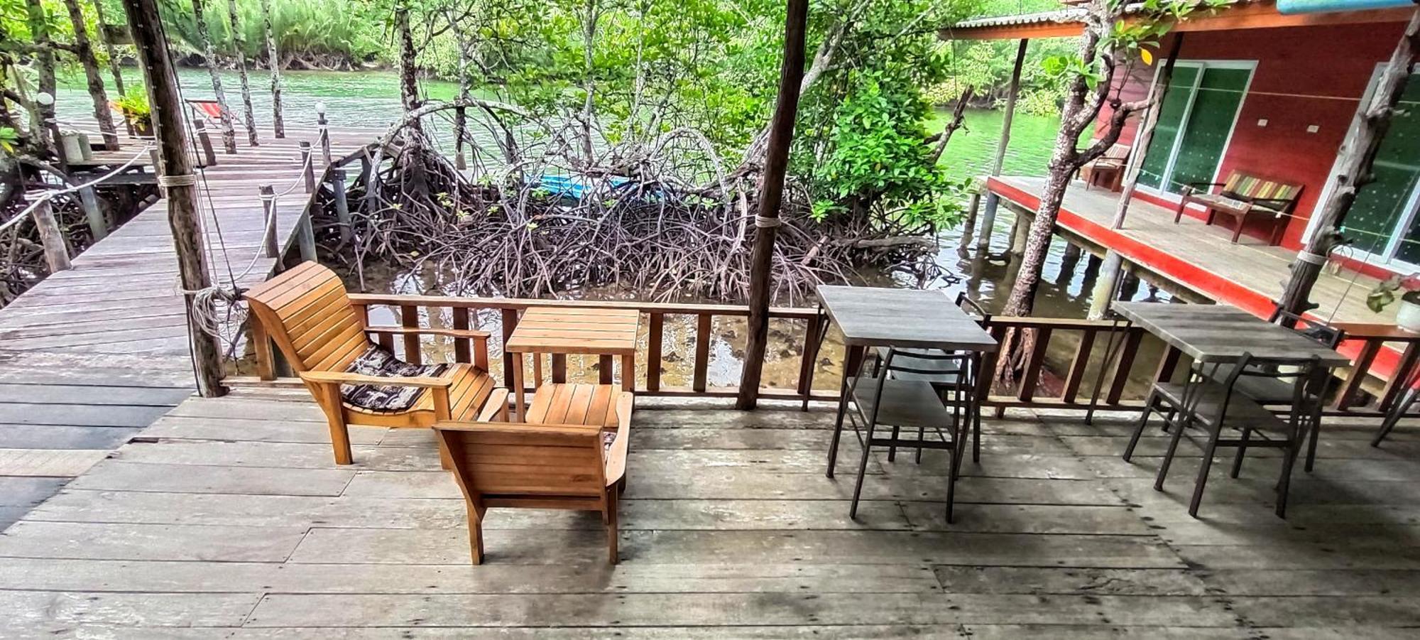 Ta Yai Homestay  Ko Kut ภายนอก รูปภาพ