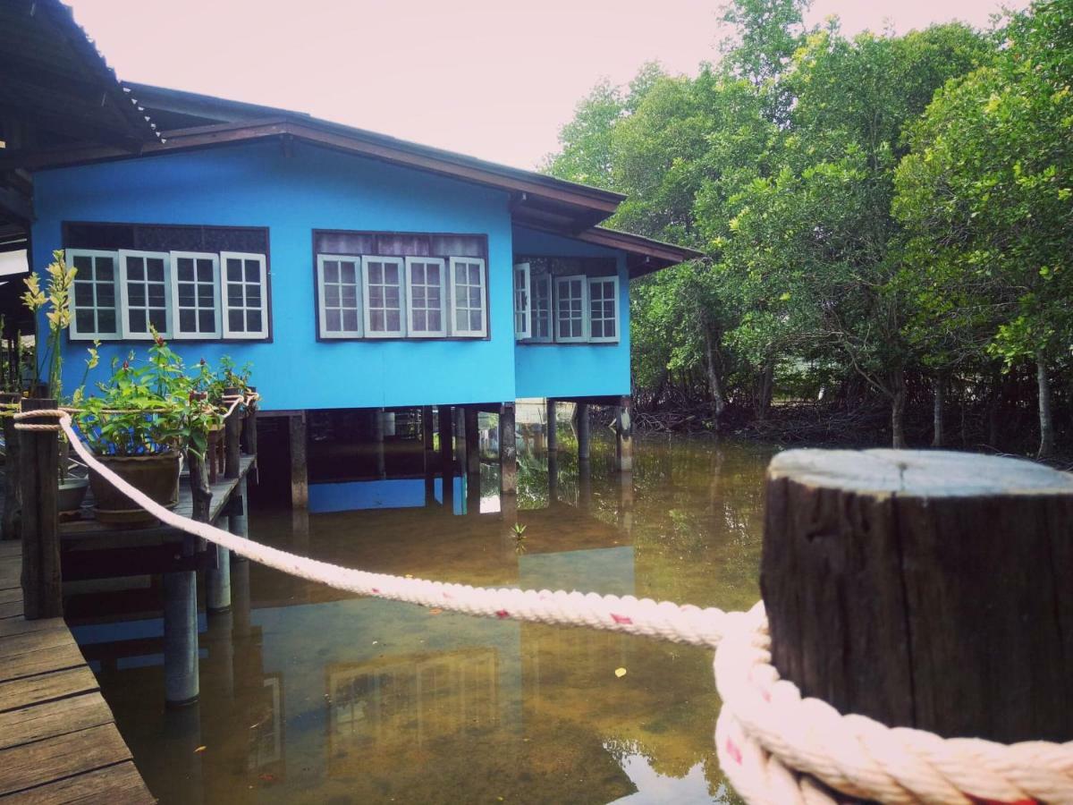 Ta Yai Homestay  Ko Kut ภายนอก รูปภาพ