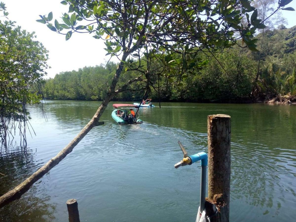 Ta Yai Homestay  Ko Kut ภายนอก รูปภาพ