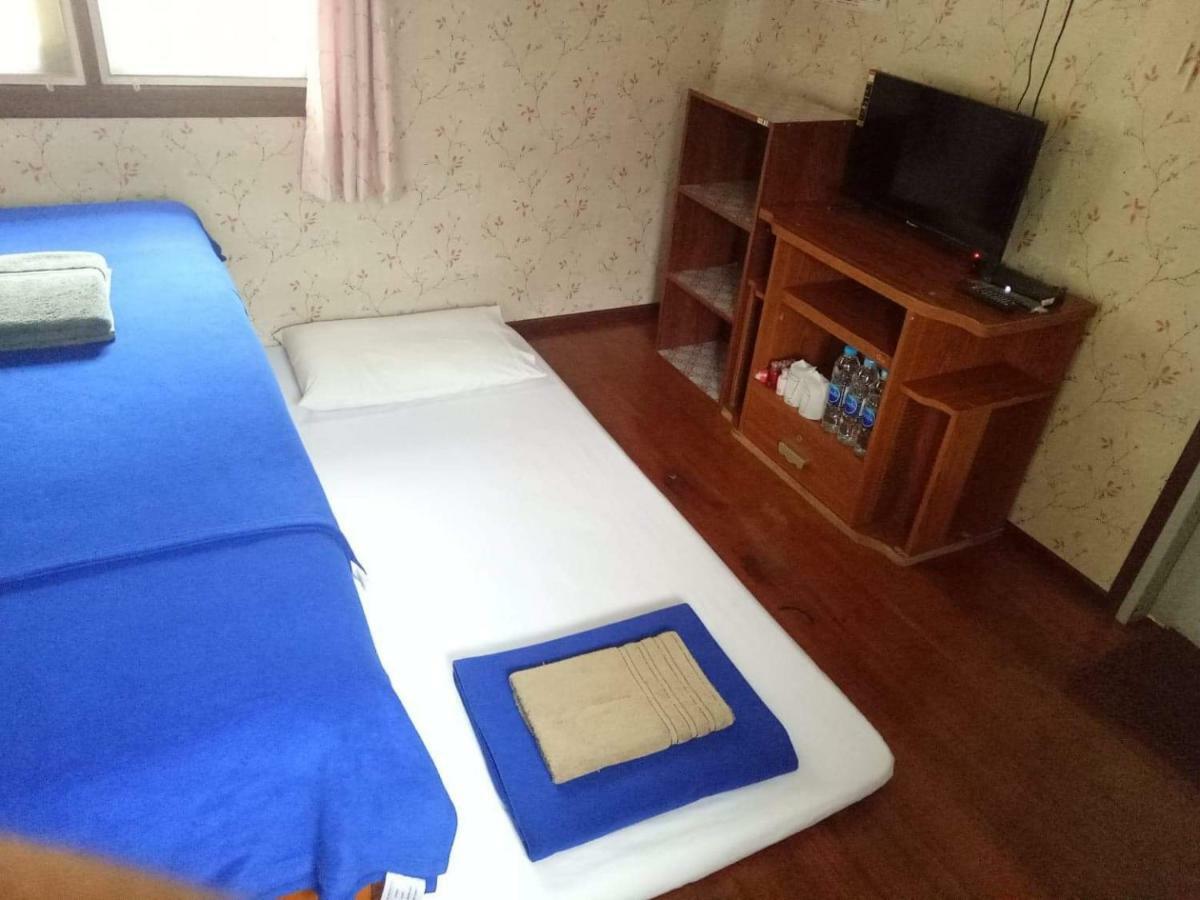 Ta Yai Homestay  Ko Kut ภายนอก รูปภาพ