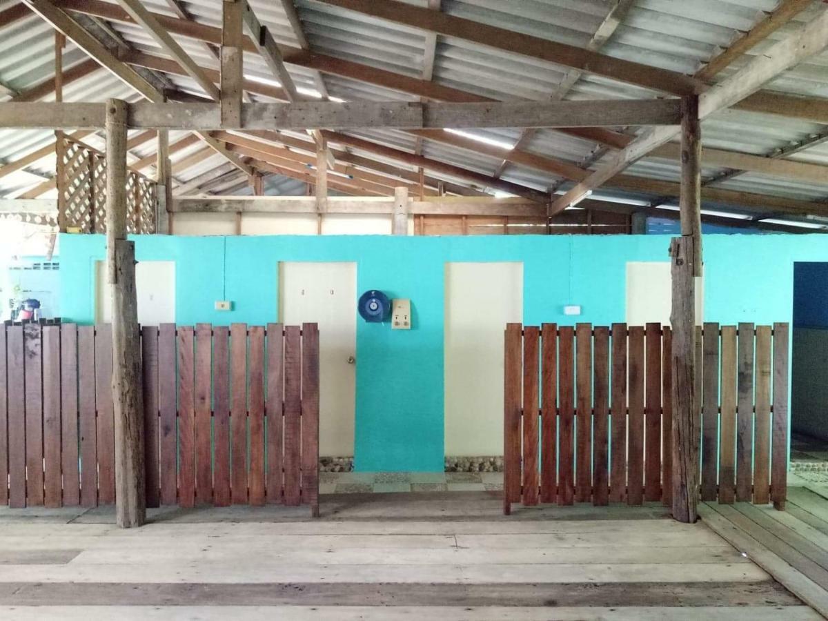 Ta Yai Homestay  Ko Kut ภายนอก รูปภาพ