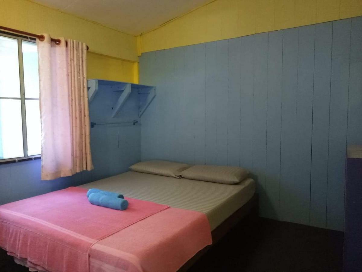 Ta Yai Homestay  Ko Kut ภายนอก รูปภาพ